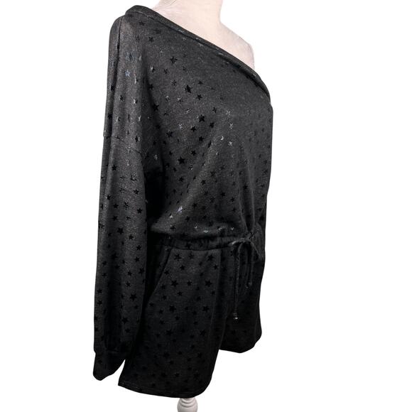 Le Lis Collection Romper Black Stars LS Pockets Off Shoulder New - Picture 5 of 16